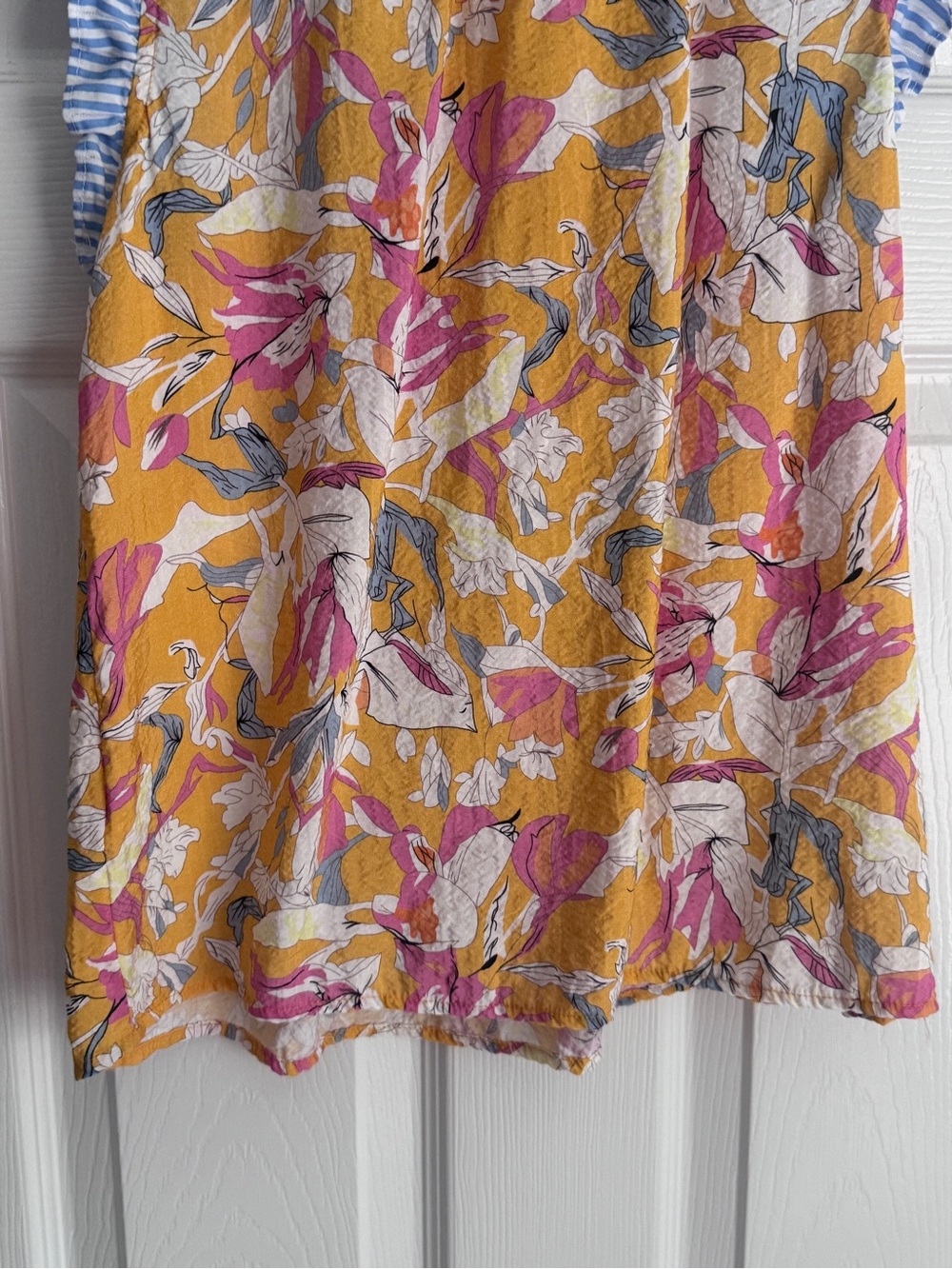 THML Mixed Print Ruffle Sleeve Blouse, Floral & Stripe Sleeveless Top - Picture 12 of 13